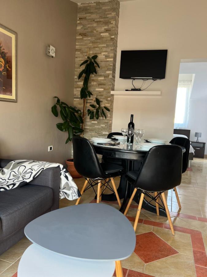 Apartmani M&L Медулин Экстерьер фото
