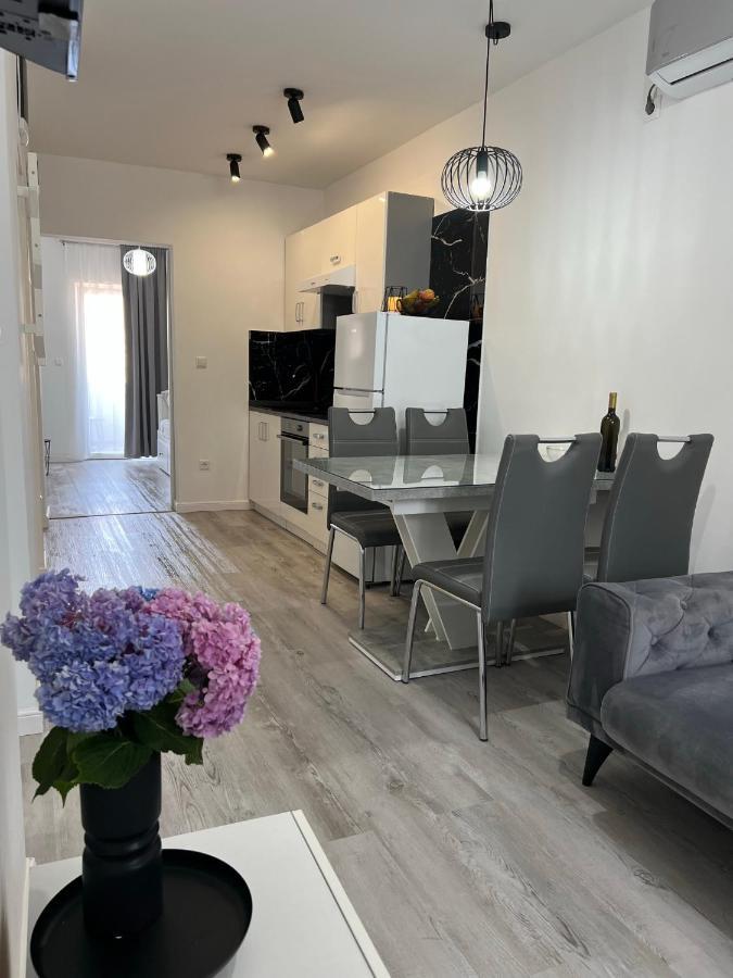 Apartmani M&L Медулин Экстерьер фото