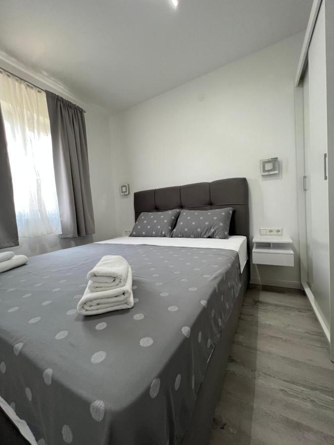 Apartmani M&L Медулин Экстерьер фото