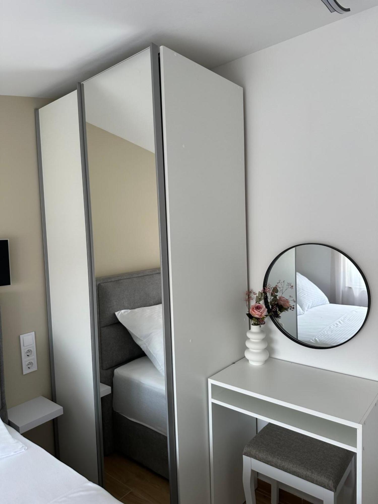 Apartmani M&L Медулин Экстерьер фото