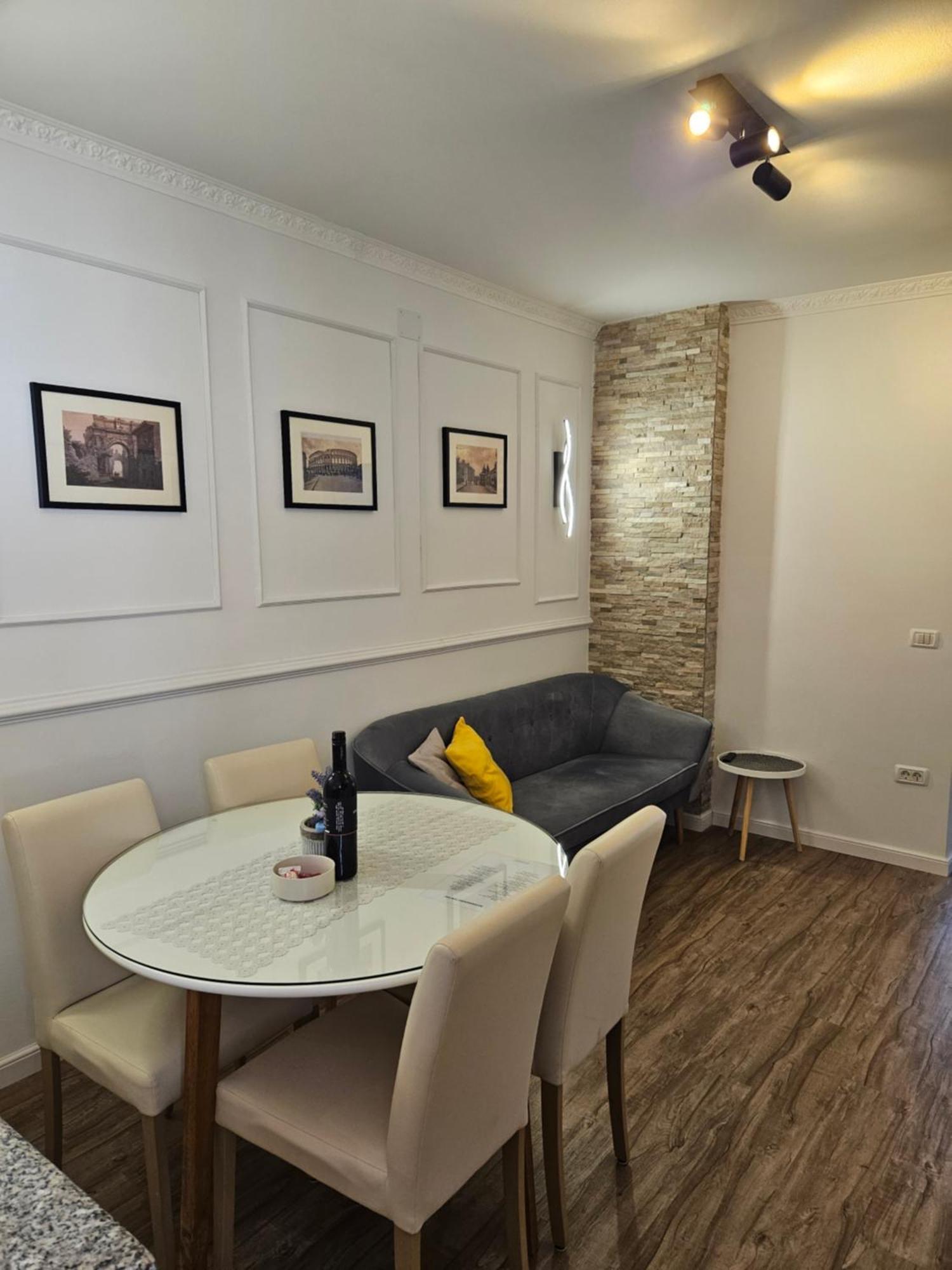 Apartmani M&L Медулин Экстерьер фото