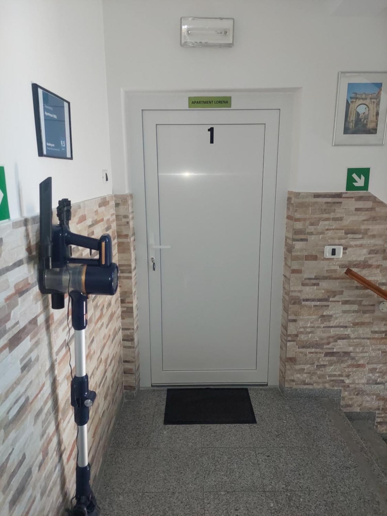 Apartmani M&L Медулин Экстерьер фото